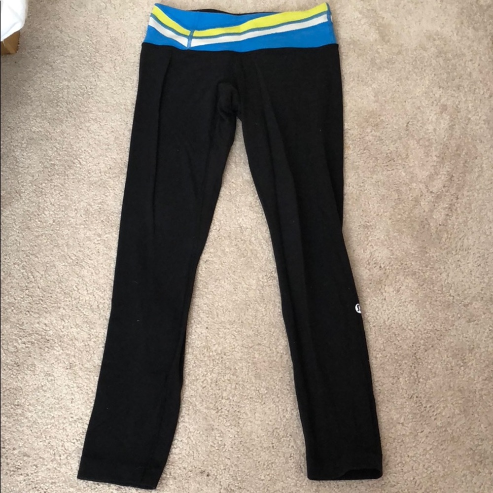 lulu lemon reversible black leggings size 4